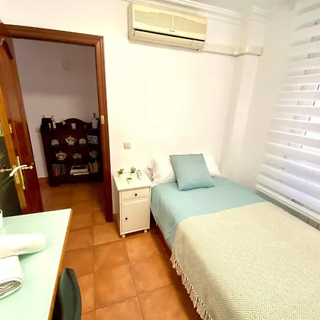 Hevres Centro Habitacion Δωμάτια σε οικογενειακή κατοικία Μάλαγα